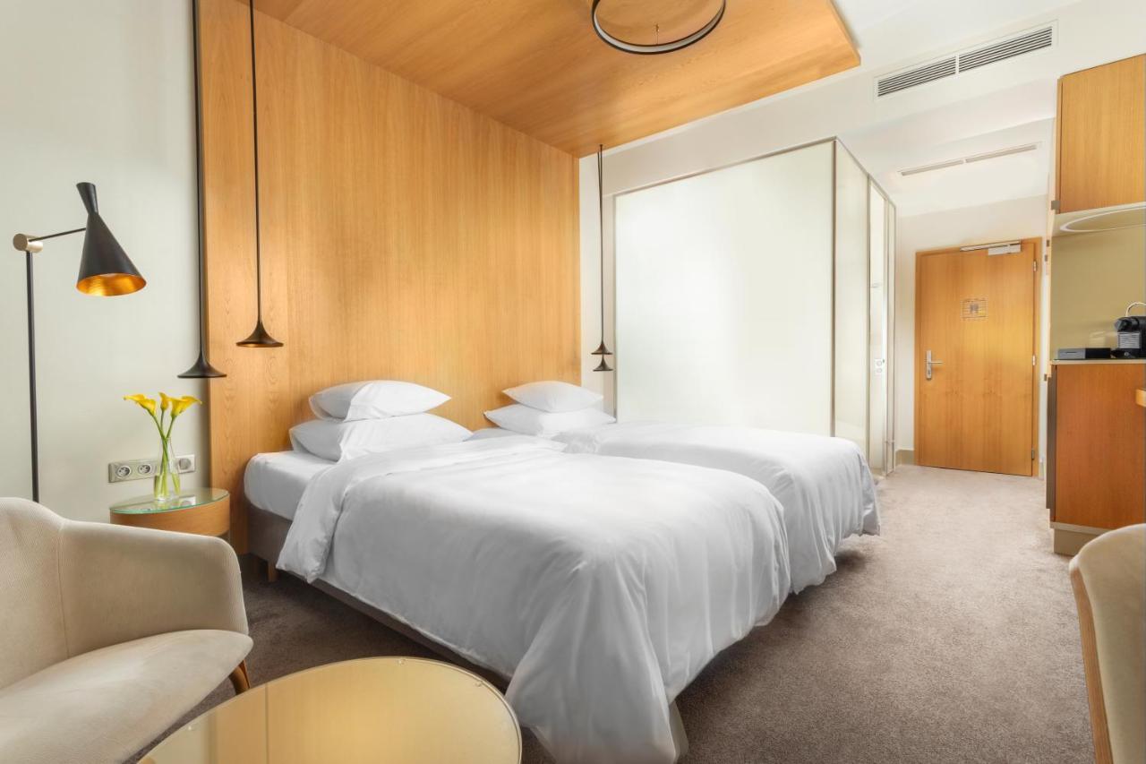 Chambre Double ou Lits Jumeaux Deluxe avec Jardin
