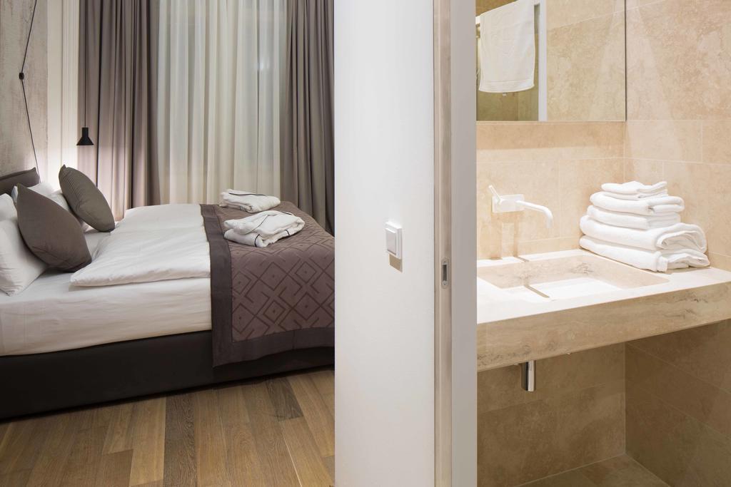 Quarto Duplo Standard