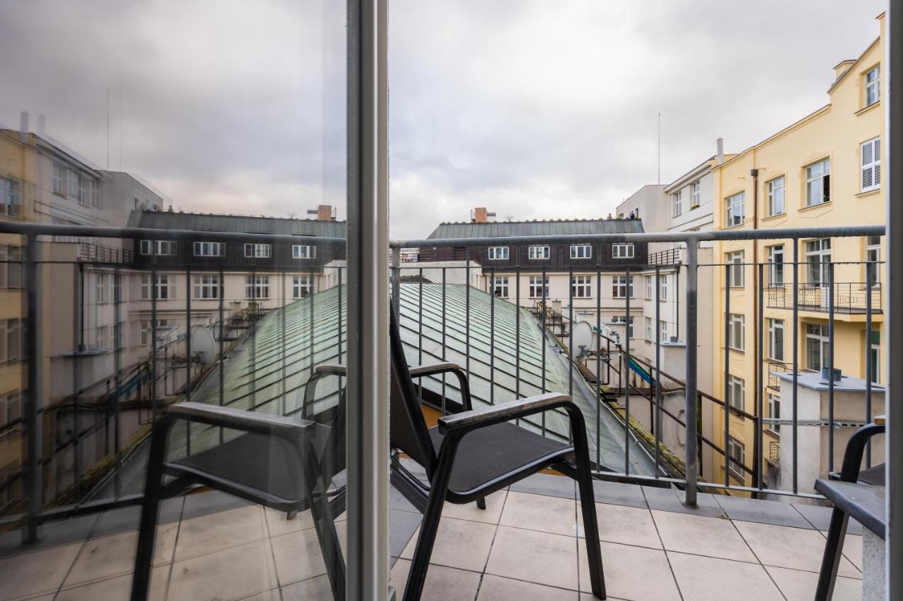 Studio Superior Terrace 2 pax
