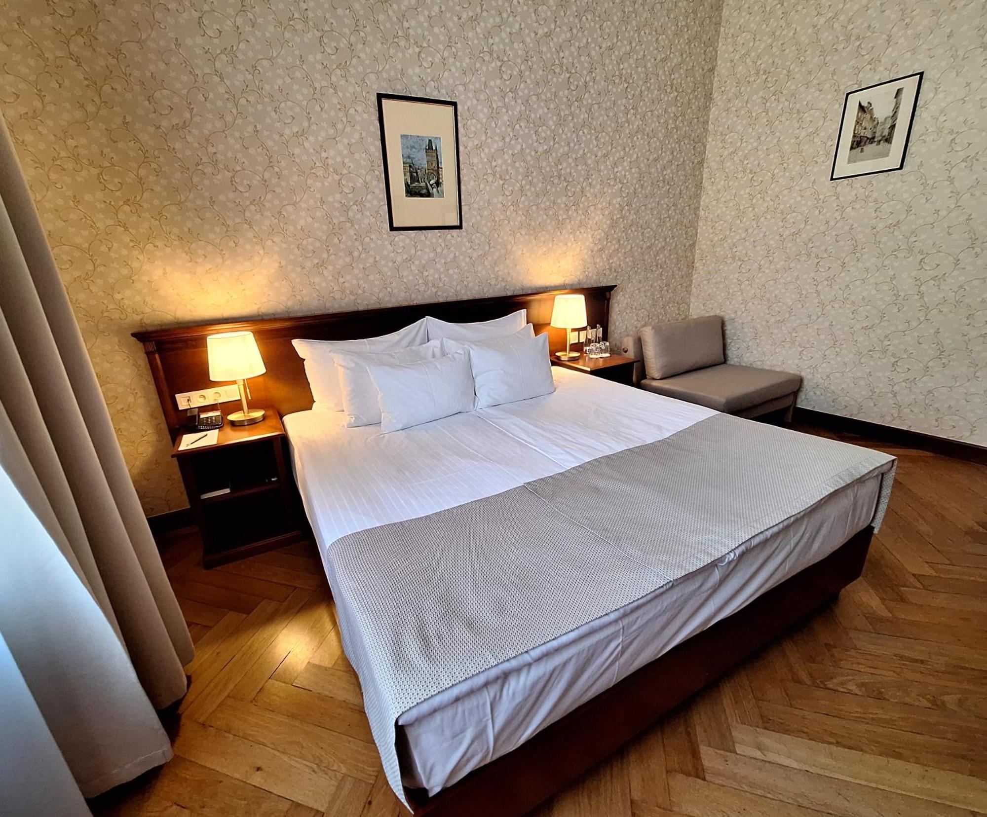 Standard Double or Twin Room,1610218369:JPEG