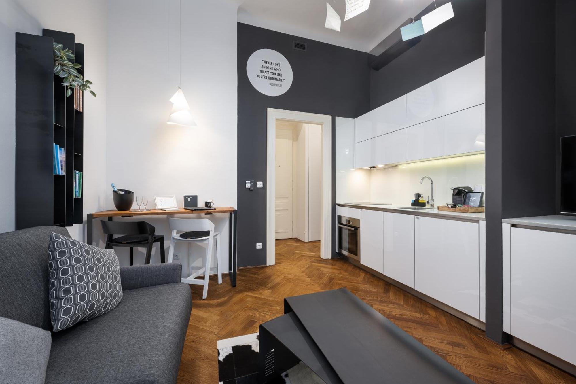 One-Bedroom Apartment