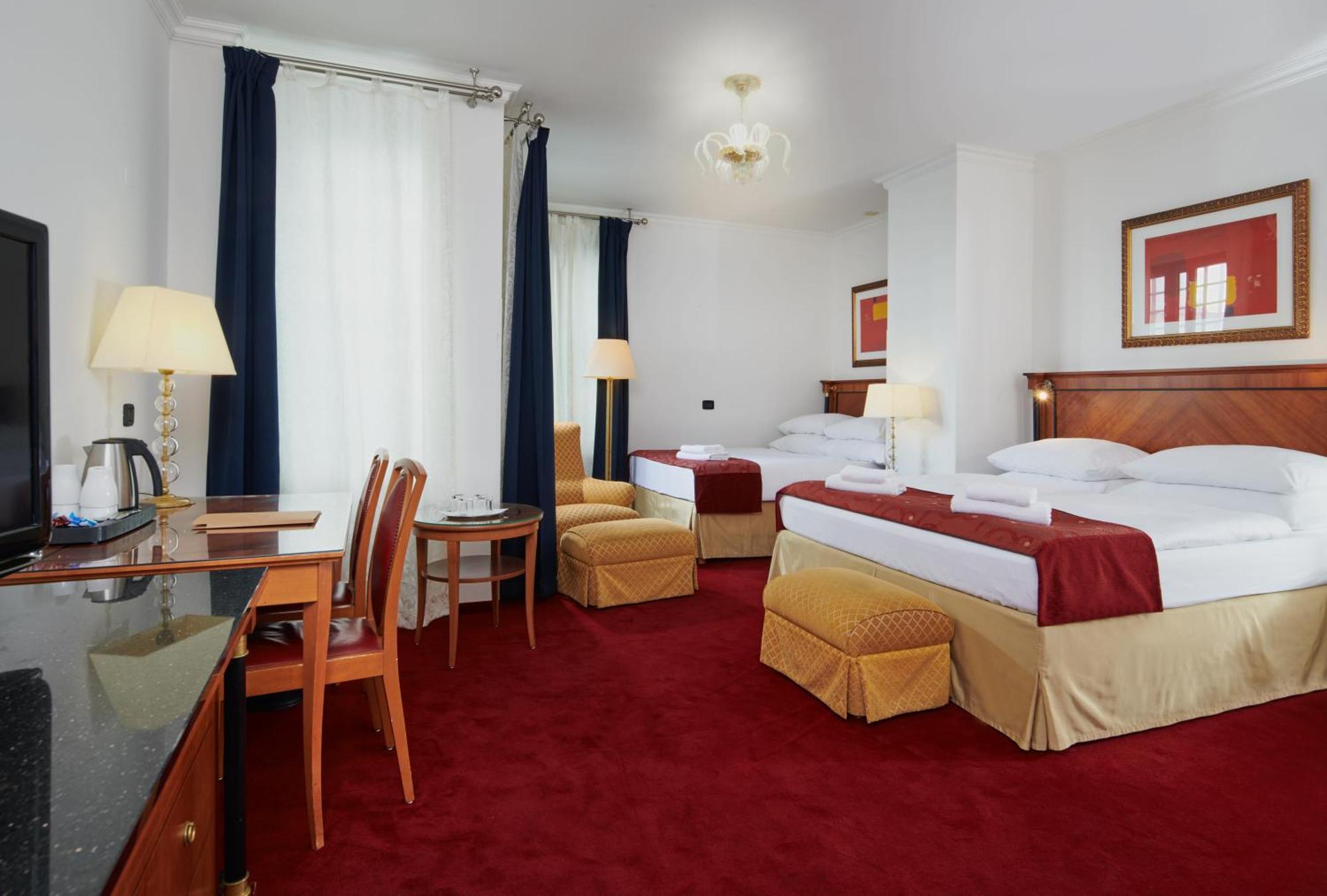 Dreibettzimmer