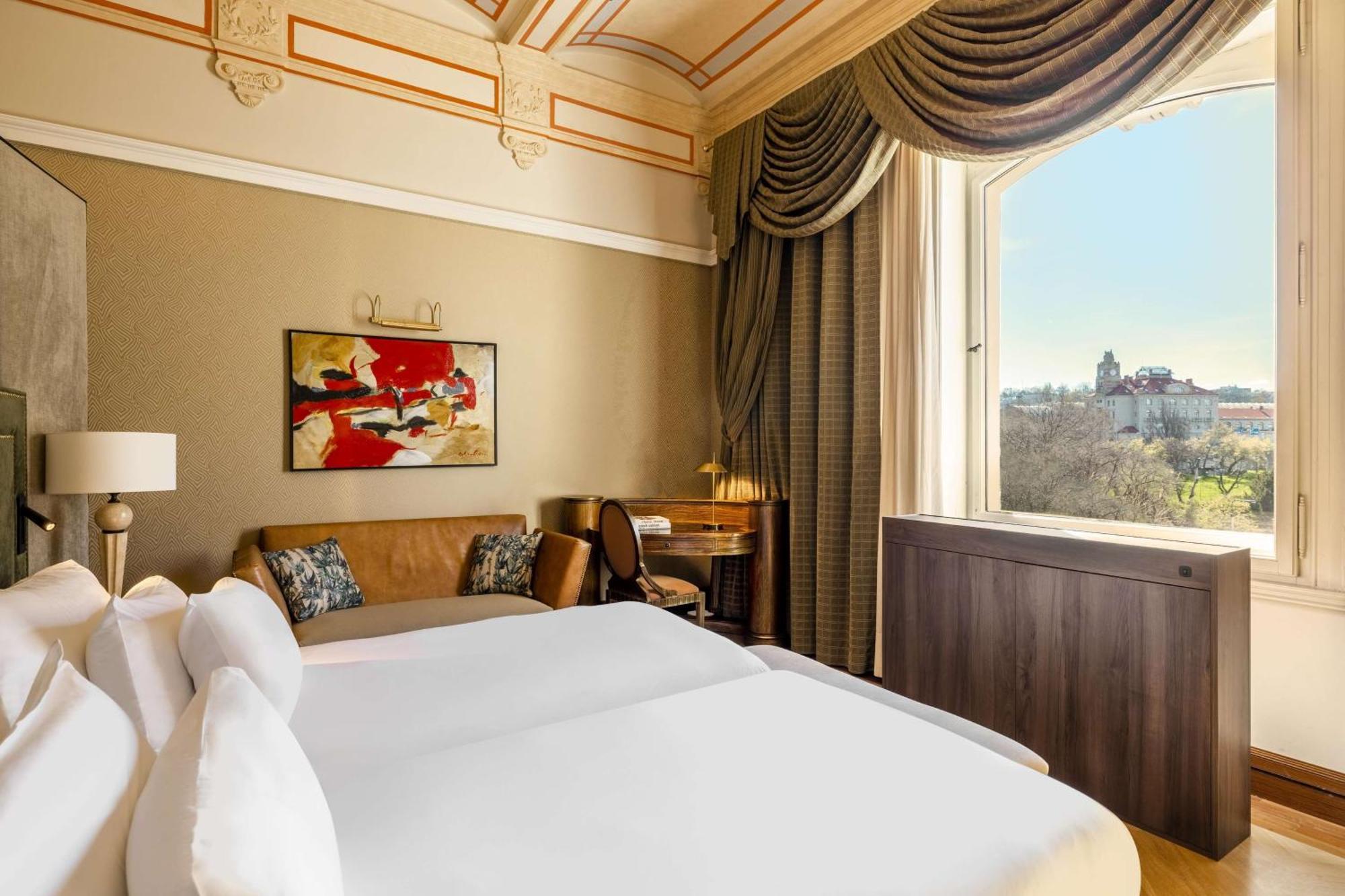 Junior Suite,1284423169:JPEG