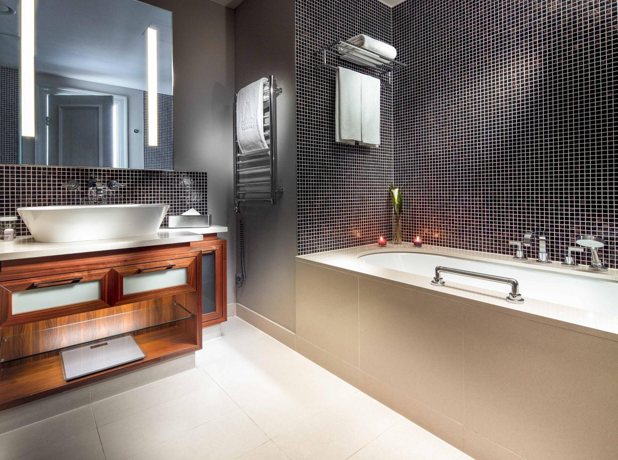 Grand Deluxe Suite
