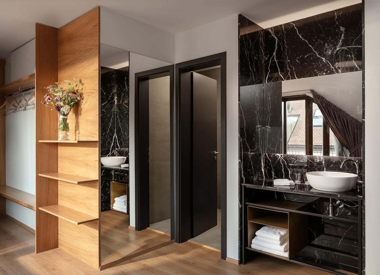 Präsidentensuite mit Terrasse und Aussicht auf die Prager Burg