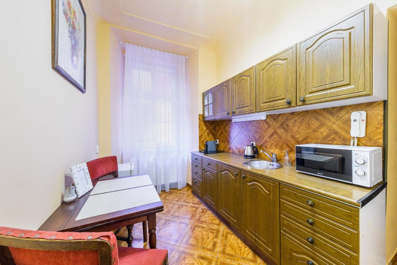 Standard Suite,768794941:JPEG