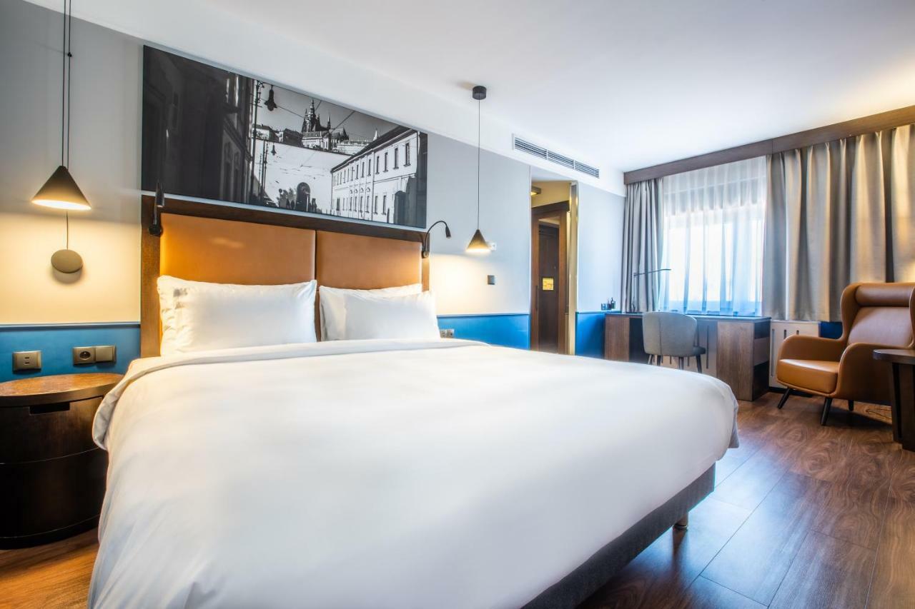 Standard Room,1438314007:JPEG