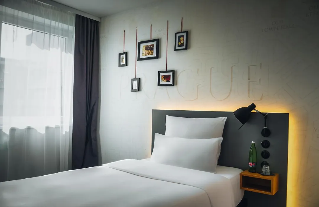 Hotel PULSE8-1