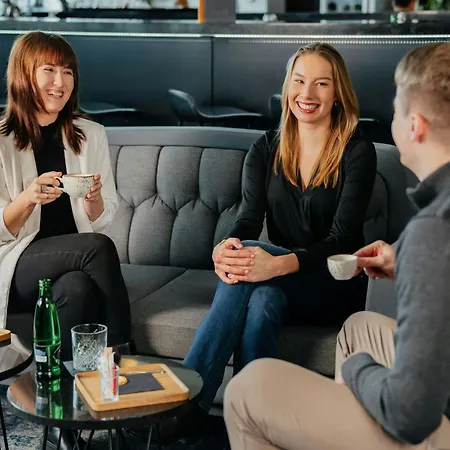 Courtyard By Marriott Prague Airport-3