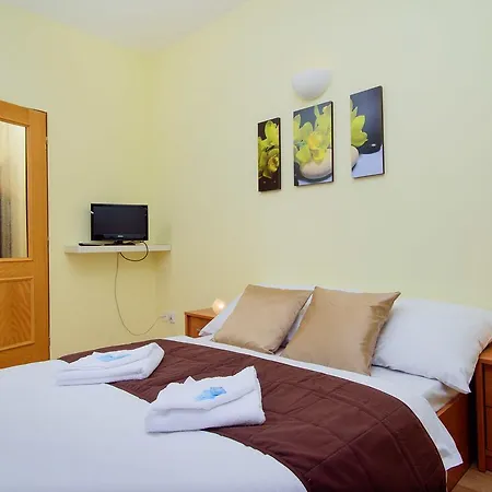 Hotel Brilliant-2