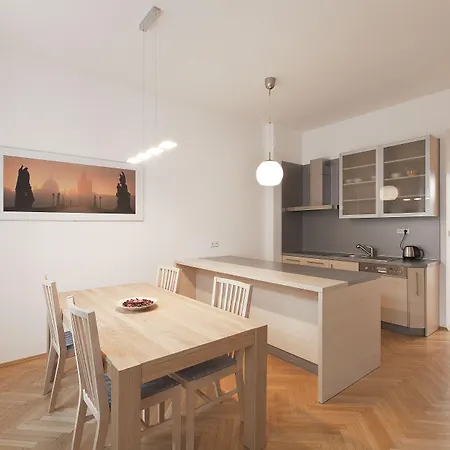 Downtown Suites Kodanska-3