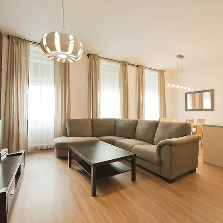 Downtown Suites Kodanska-2